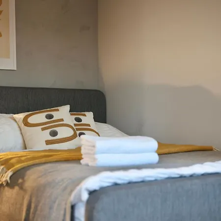 Capital Towers Scenique Апартаменти Ряшів