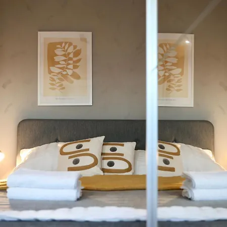 Апартаменти Capital Towers Scenique *