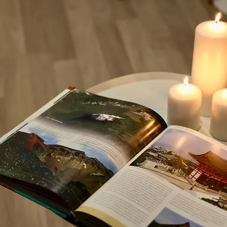 Capital Towers Scenique Апартаменти